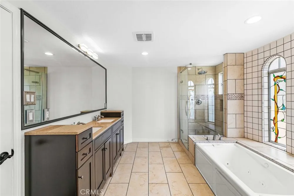 631 Caleb Street Glendale, CA 91202