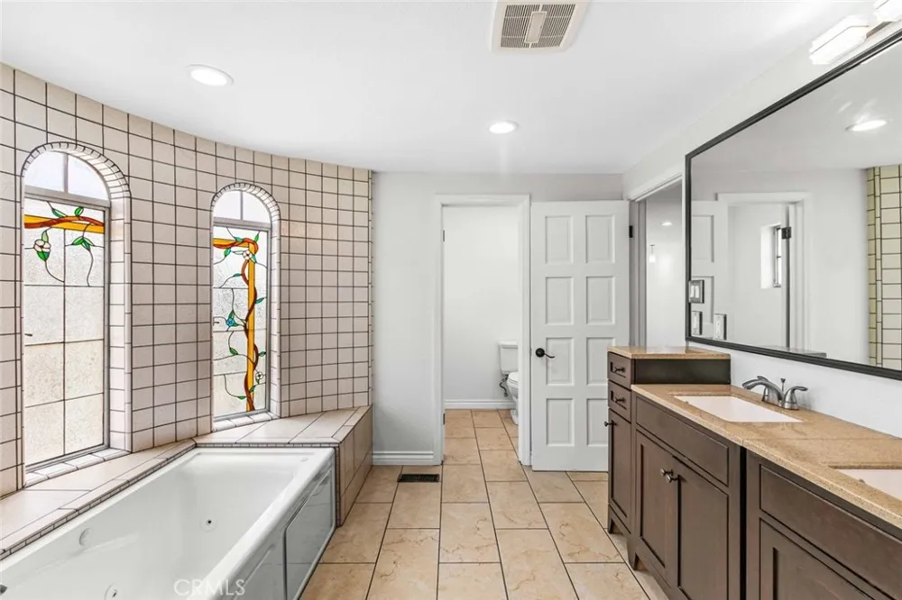 631 Caleb Street Glendale, CA 91202