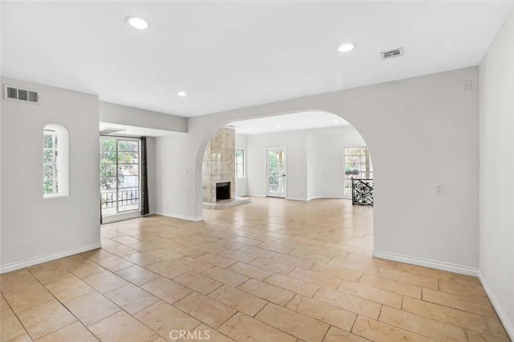 631 Caleb Street Glendale, CA 91202