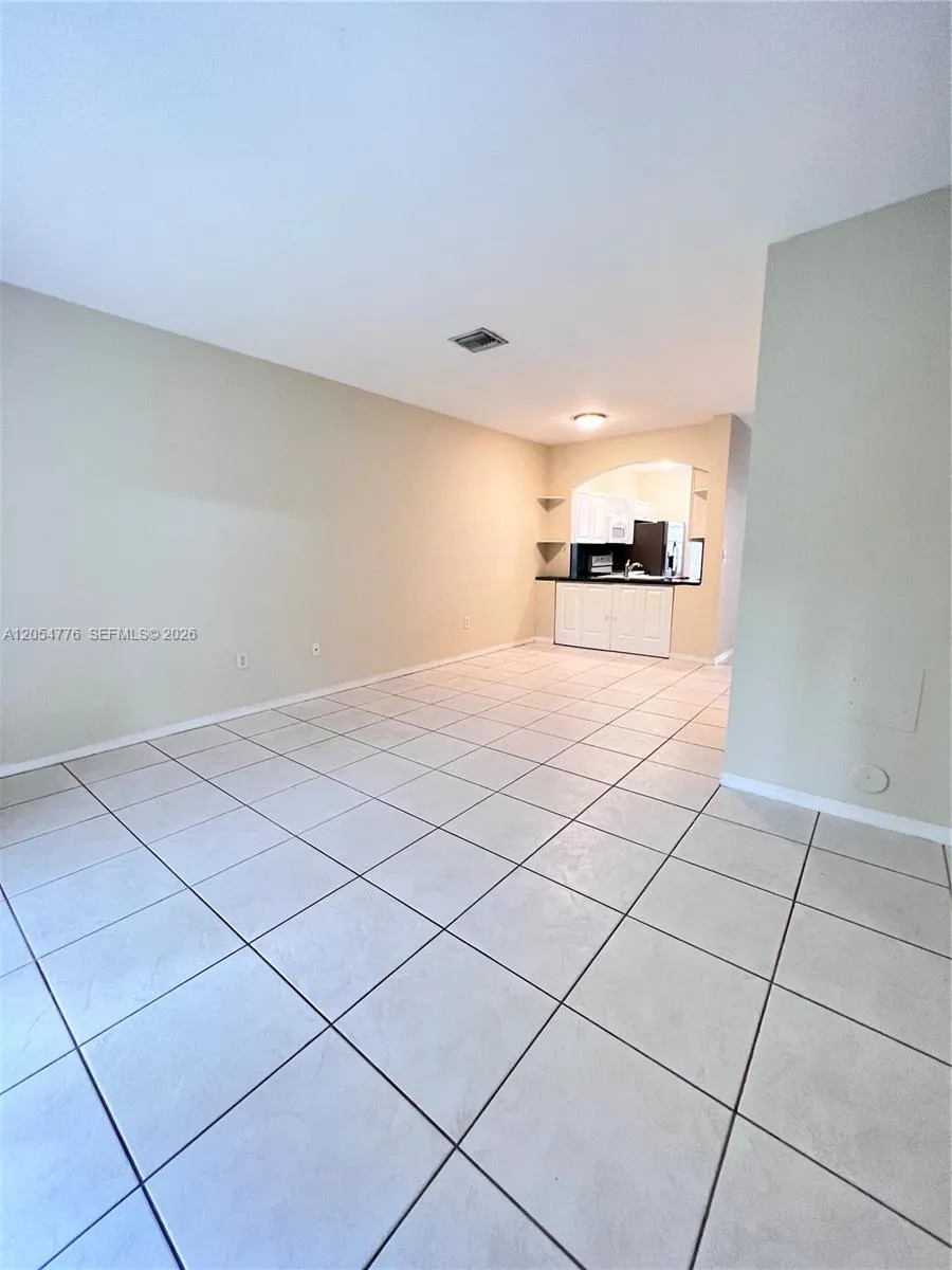 5707 NW 114th Ct #107 Doral, FL 33178