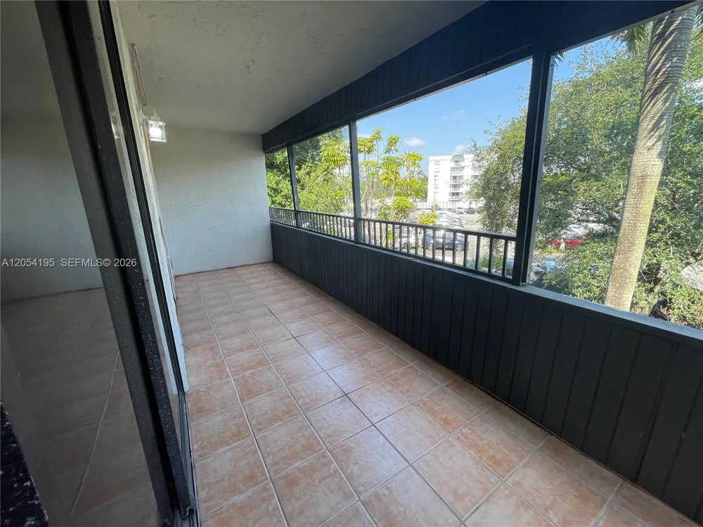 16220 NW 2nd Ave #312 Miami, FL 33169