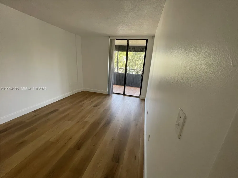 16220 NW 2nd Ave #312 Miami, FL 33169