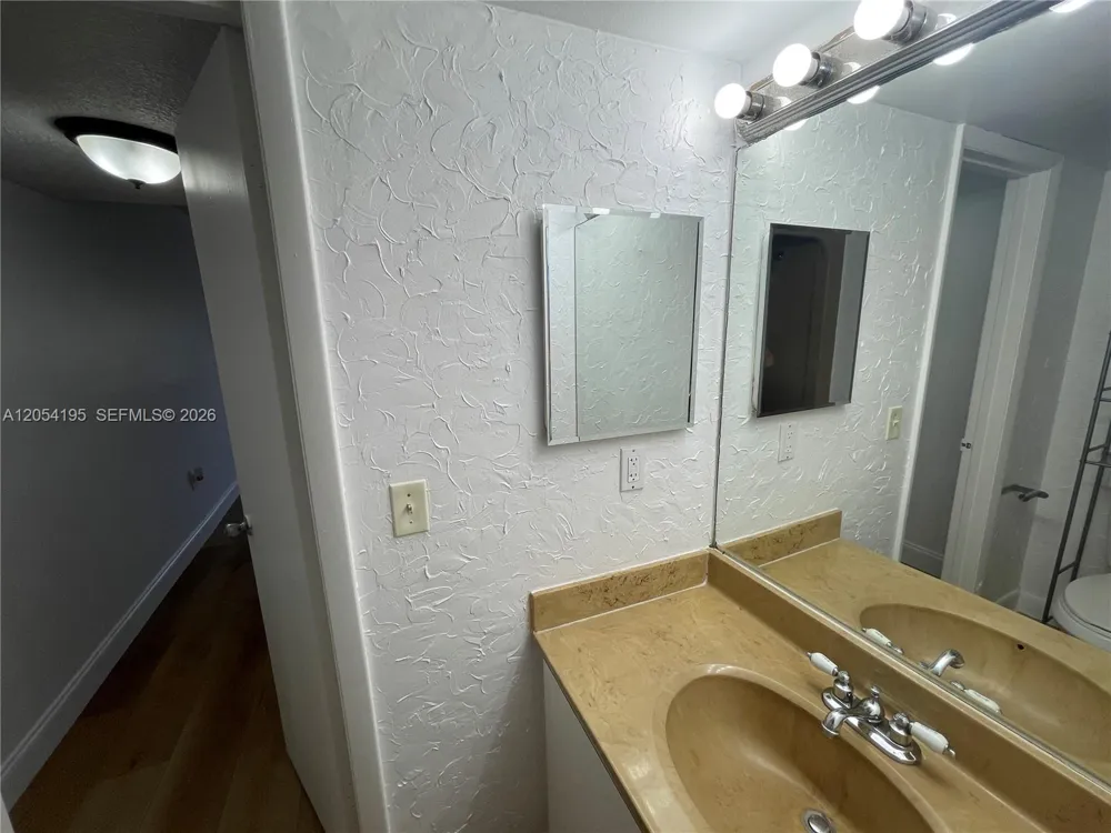16220 NW 2nd Ave #312 Miami, FL 33169