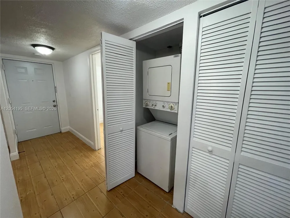 16220 NW 2nd Ave #312 Miami, FL 33169