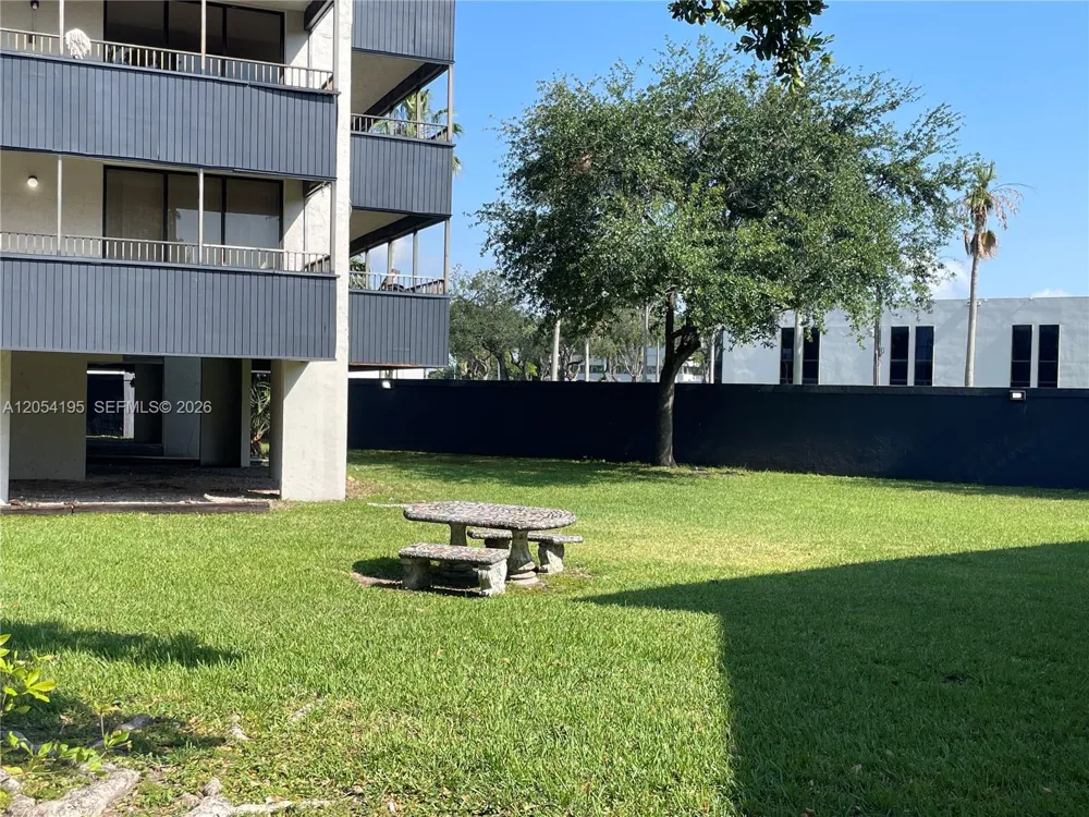 16220 NW 2nd Ave #312 Miami, FL 33169