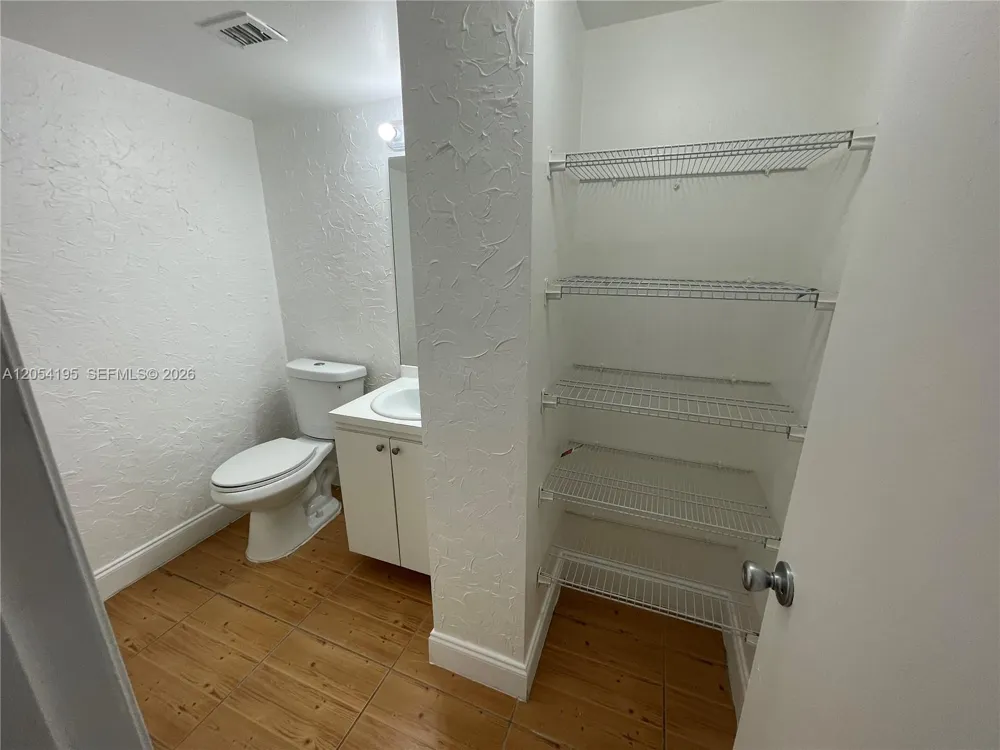 16220 NW 2nd Ave #312 Miami, FL 33169