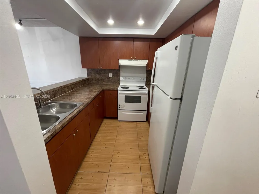 16220 NW 2nd Ave #312 Miami, FL 33169