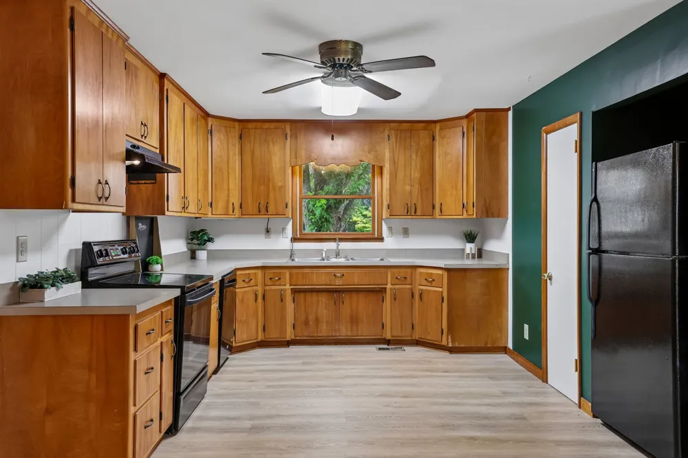 203 Kelly Dr Decherd, TN 37324