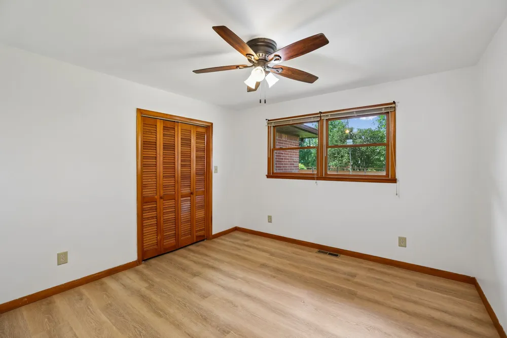 203 Kelly Dr Decherd, TN 37324