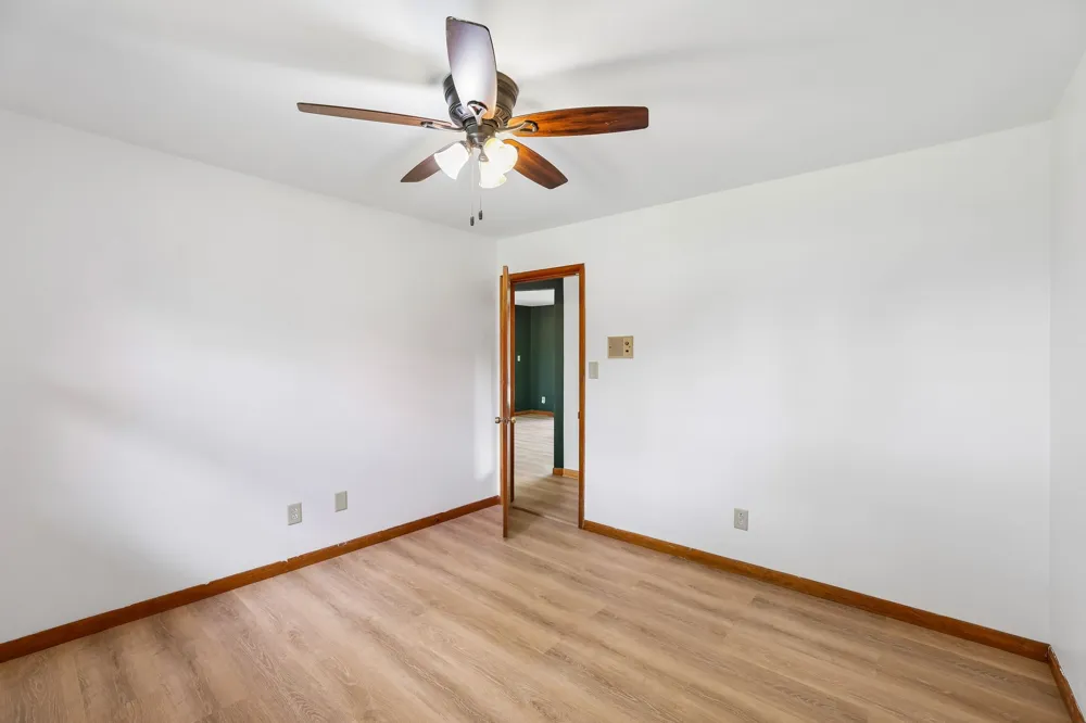 203 Kelly Dr Decherd, TN 37324