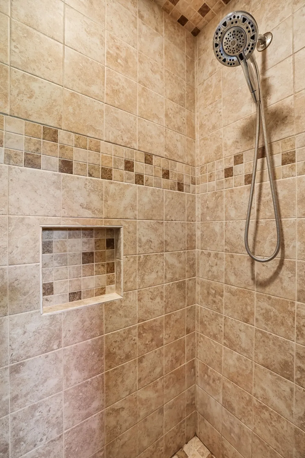 203 Kelly Dr Decherd, TN 37324