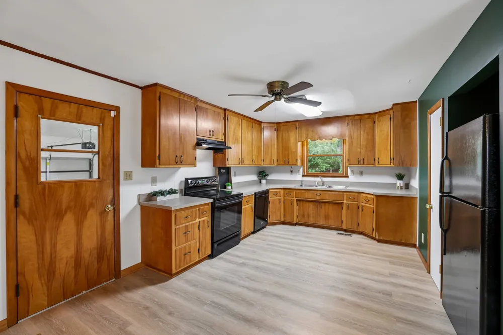 203 Kelly Dr Decherd, TN 37324