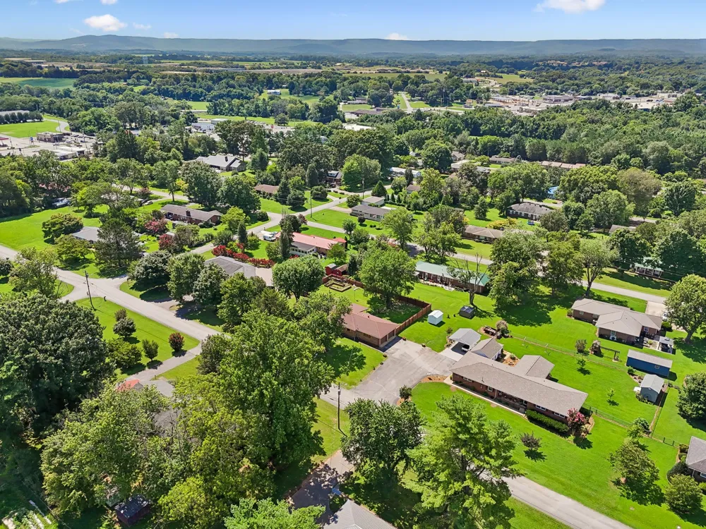 203 Kelly Dr Decherd, TN 37324