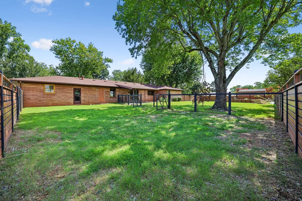 203 Kelly Dr Decherd, TN 37324