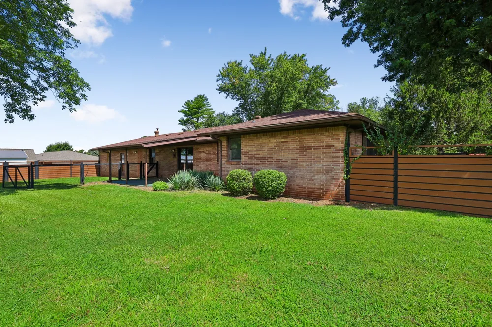 203 Kelly Dr Decherd, TN 37324