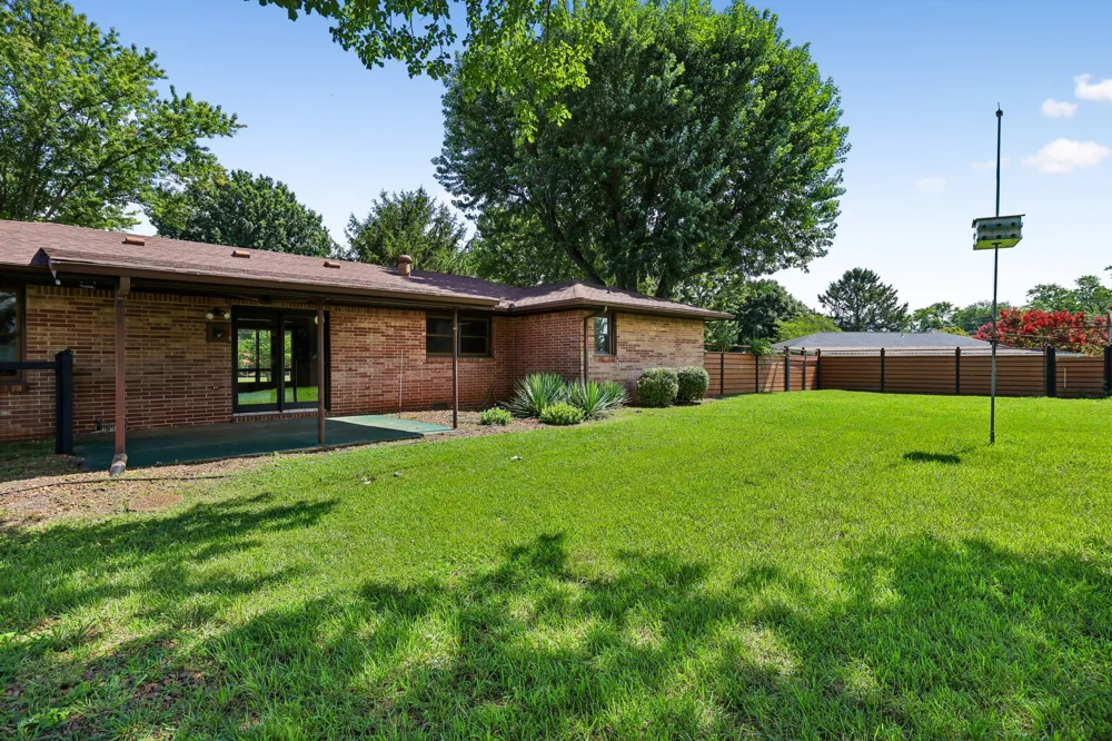 203 Kelly Dr Decherd, TN 37324