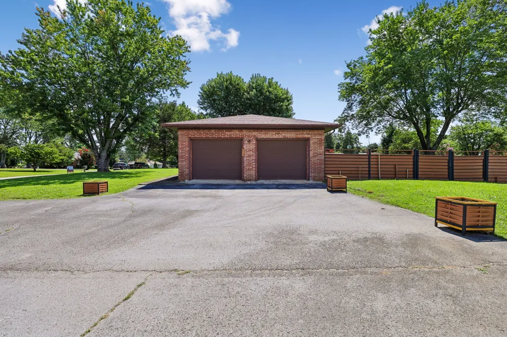203 Kelly Dr Decherd, TN 37324