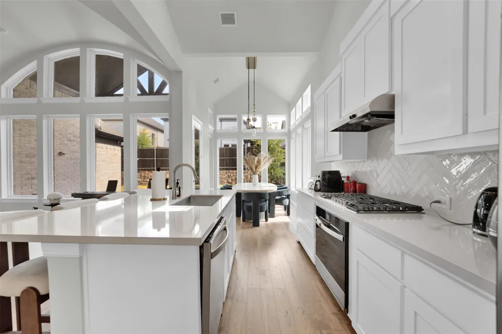 3520 Helios Lane Corinth, TX 76208
