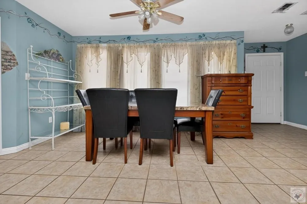 100 Barfield Lane New Boston, TX 75570