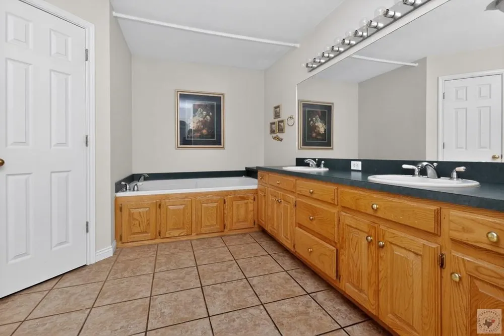 100 Barfield Lane New Boston, TX 75570