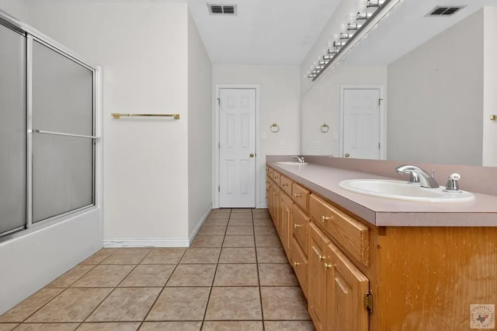 100 Barfield Lane New Boston, TX 75570