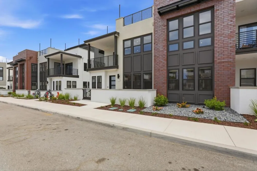 2720 Sand Dune Avenue Marina, CA 93933