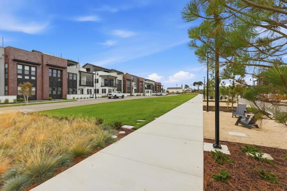 2720 Sand Dune Avenue Marina, CA 93933
