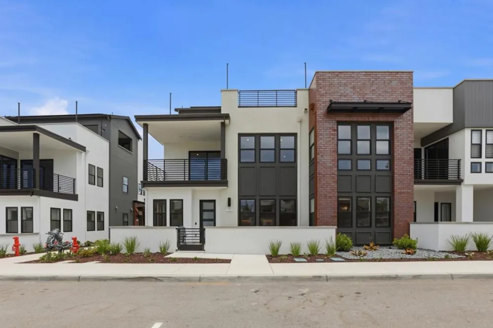 2720 Sand Dune Avenue Marina, CA 93933