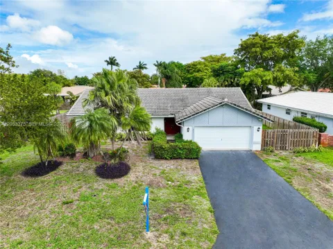251 NW 92nd Ave