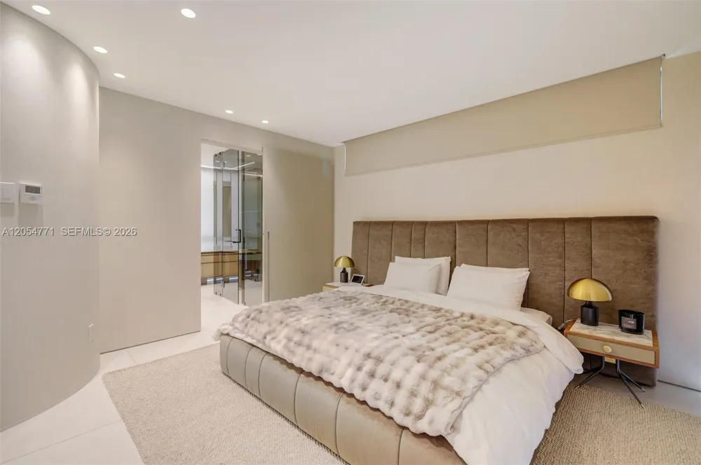 288 Palm Ave Miami Beach, FL 33139