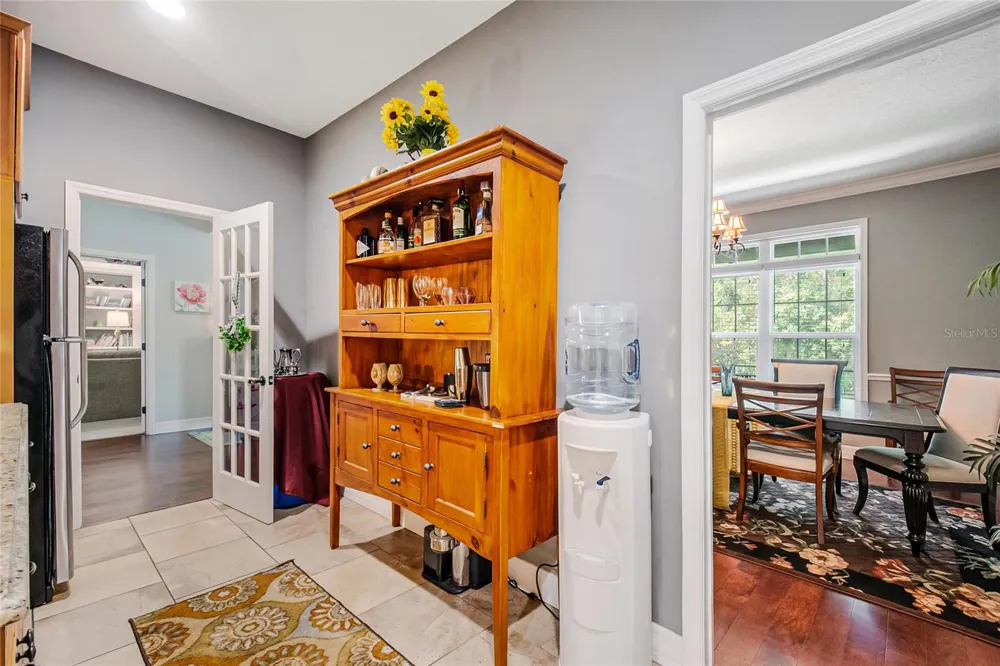 450 VALLEY STREAM DRIVE Geneva, FL 32732