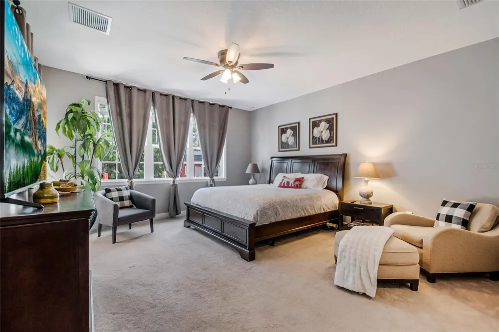 450 VALLEY STREAM DRIVE Geneva, FL 32732