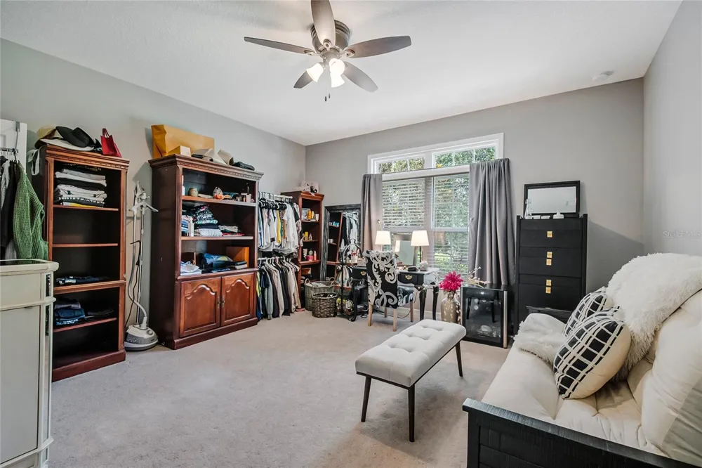 450 VALLEY STREAM DRIVE Geneva, FL 32732