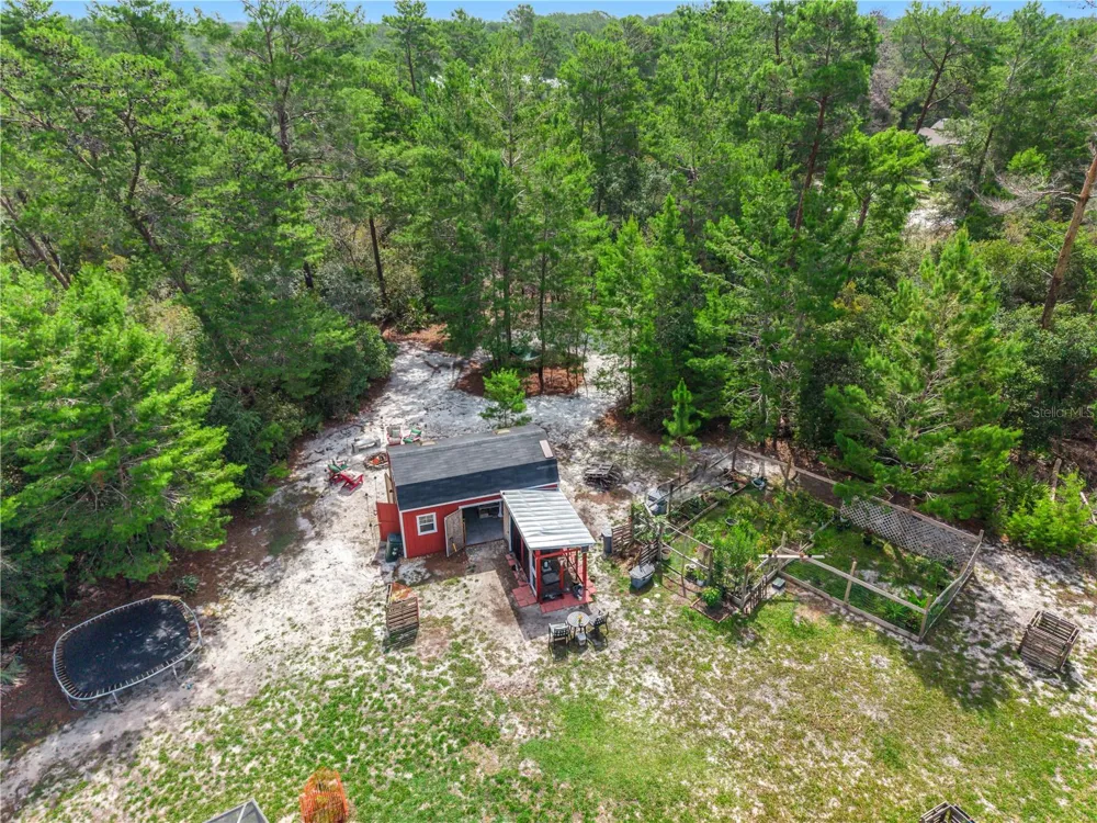 450 VALLEY STREAM DRIVE Geneva, FL 32732