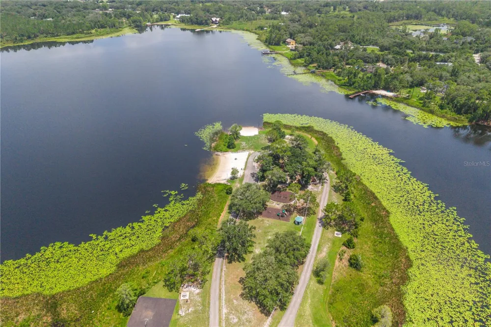 450 VALLEY STREAM DRIVE Geneva, FL 32732