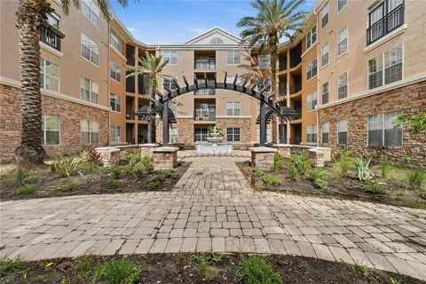 4221 W SPRUCE STREET #2203