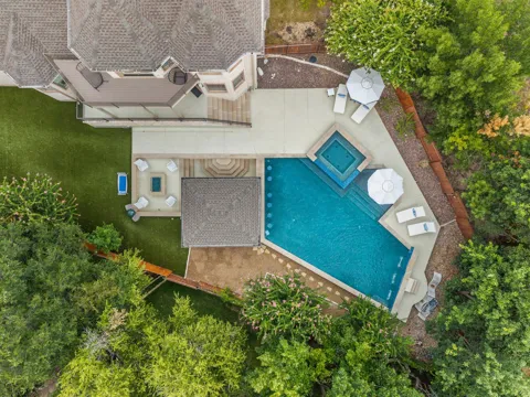 3900 Simon Ridge Court