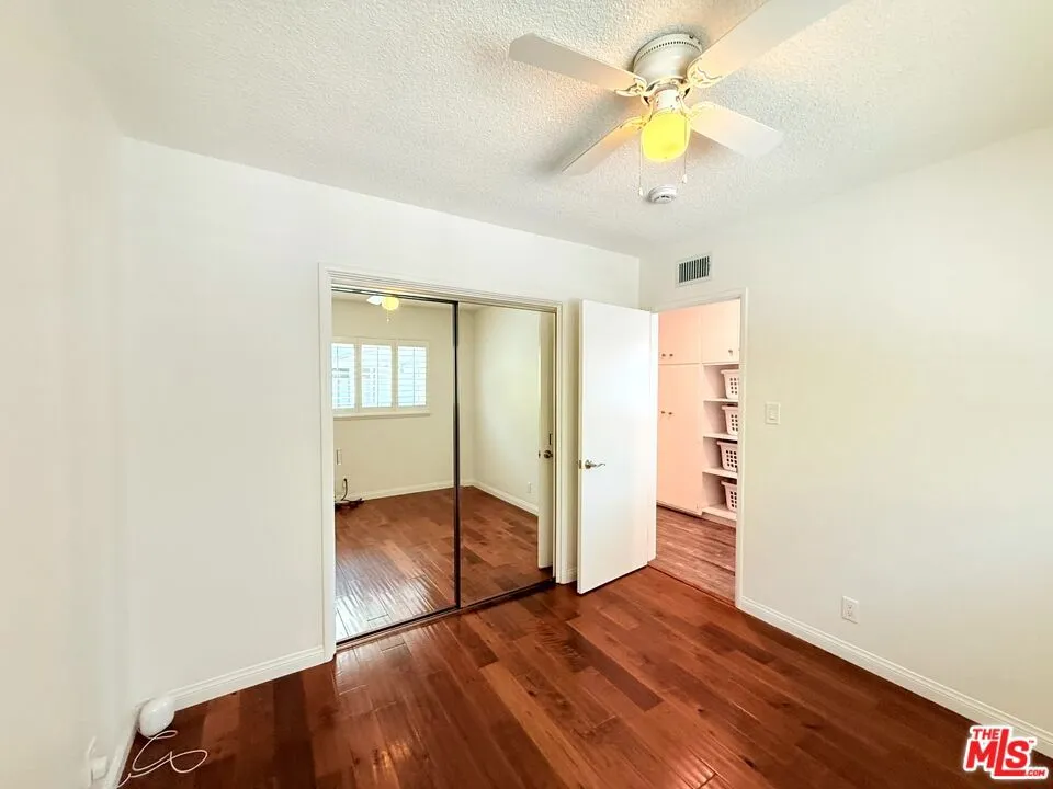 5500 Shenandoah Avenue Los Angeles, CA 90056
