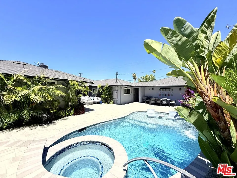 5500 Shenandoah Avenue Los Angeles, CA 90056