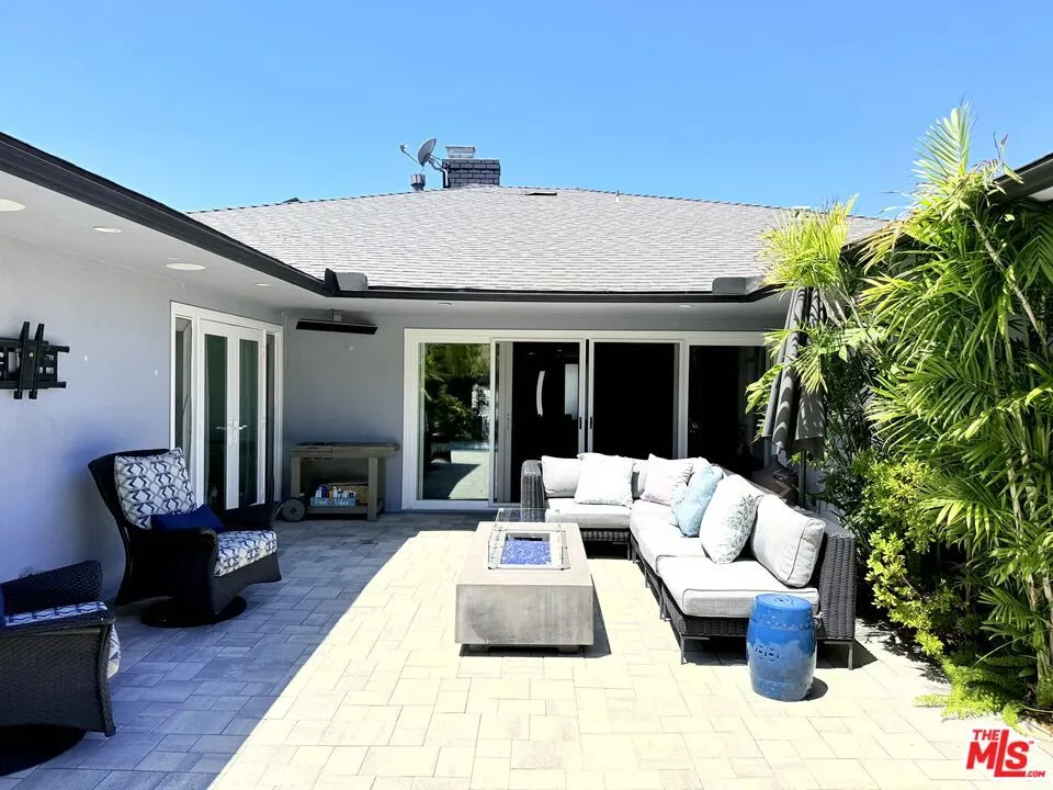 5500 Shenandoah Avenue Los Angeles, CA 90056
