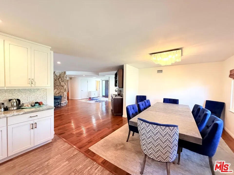 5500 Shenandoah Avenue Los Angeles, CA 90056