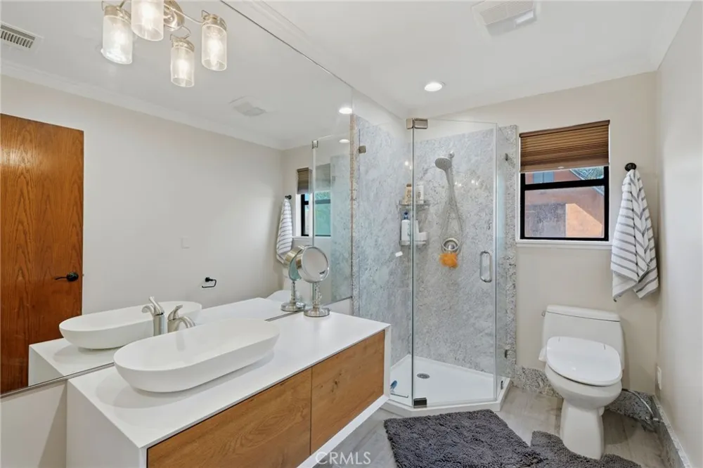 31061 Palm Exeter, CA 93221