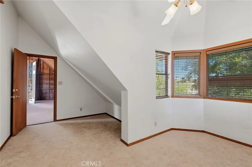 31061 Palm Exeter, CA 93221