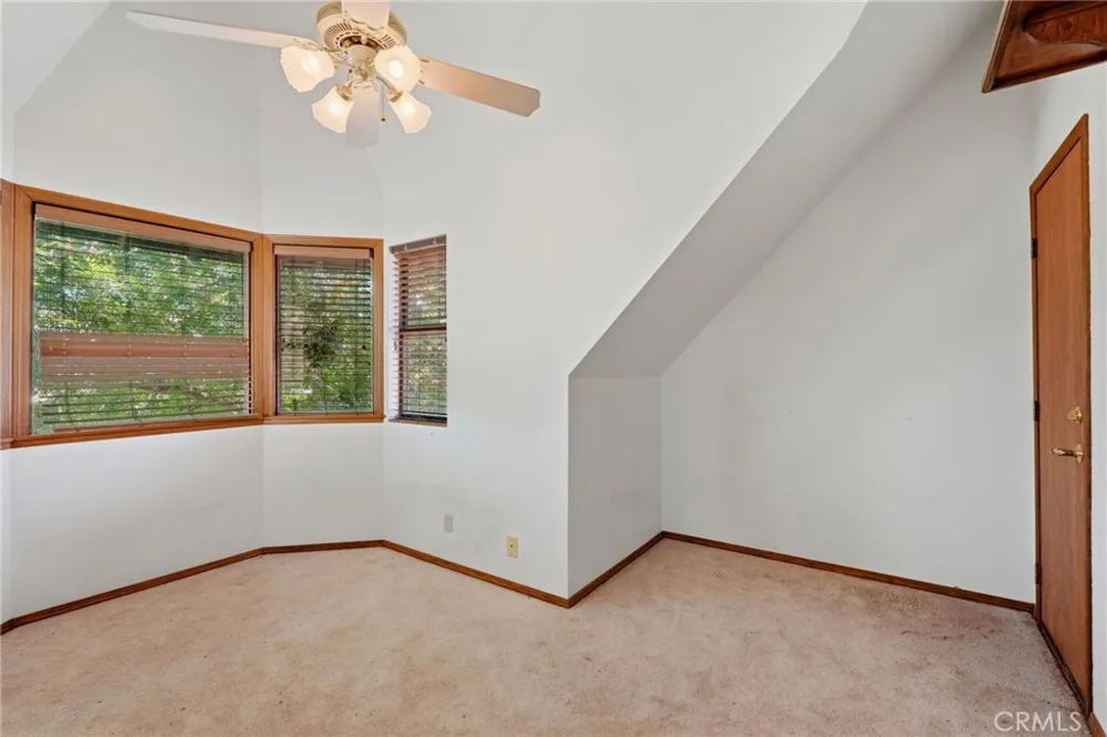 31061 Palm Exeter, CA 93221