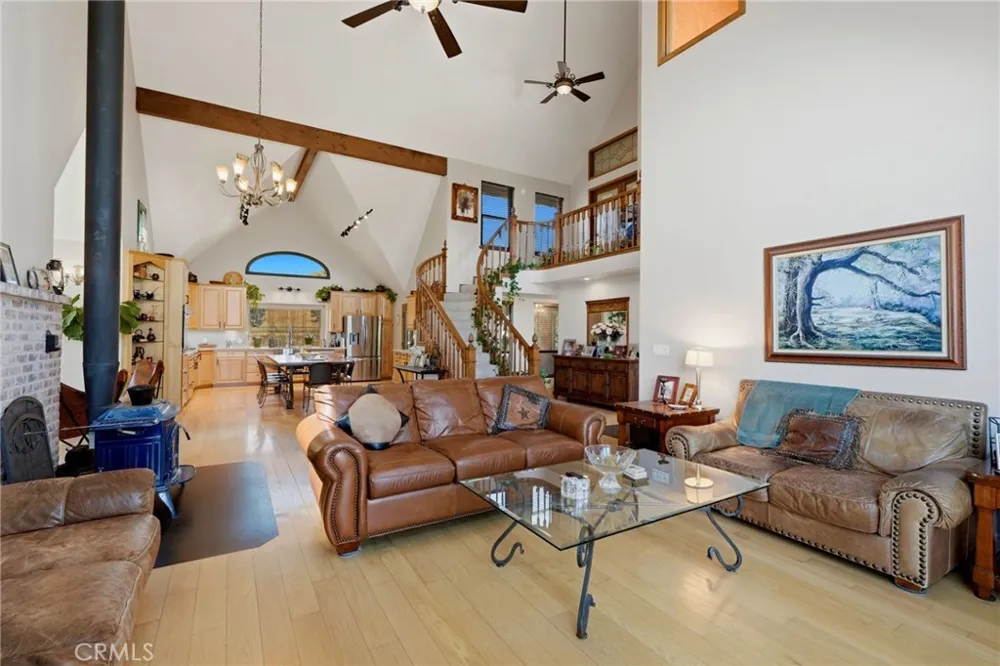 31061 Palm Exeter, CA 93221