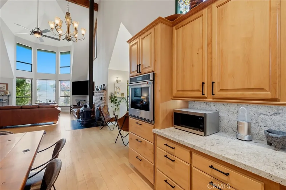 31061 Palm Exeter, CA 93221
