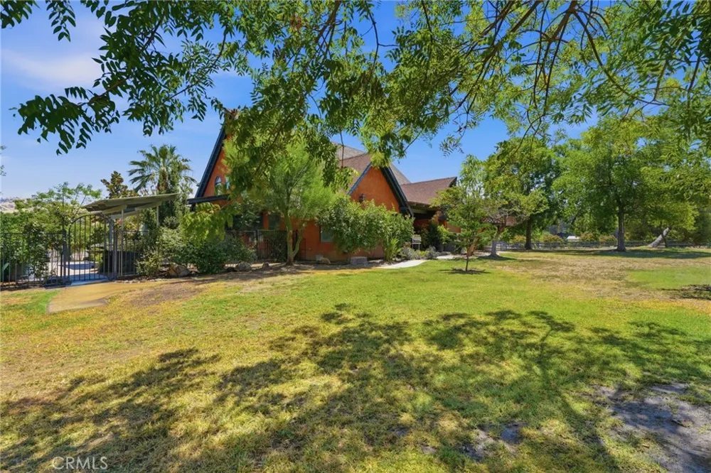 31061 Palm Exeter, CA 93221