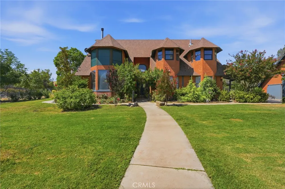31061 Palm Exeter, CA 93221
