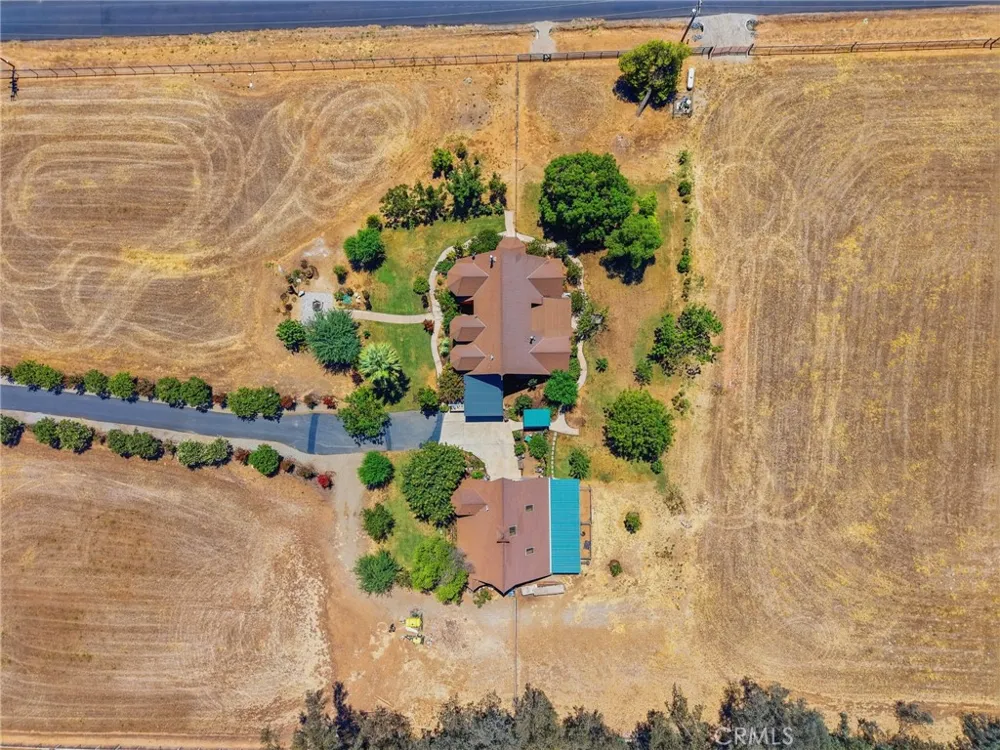 31061 Palm Exeter, CA 93221