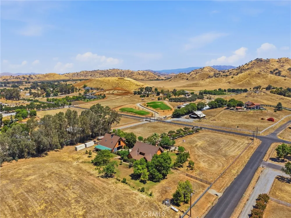 31061 Palm Exeter, CA 93221